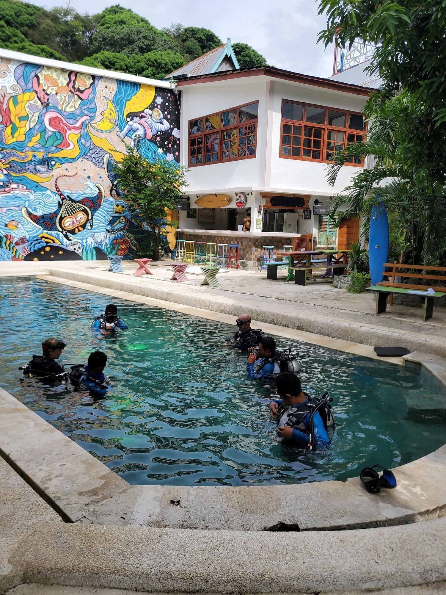 Dragon Dive Komodo Dive Resort Labuan Bajo Buitenkant foto